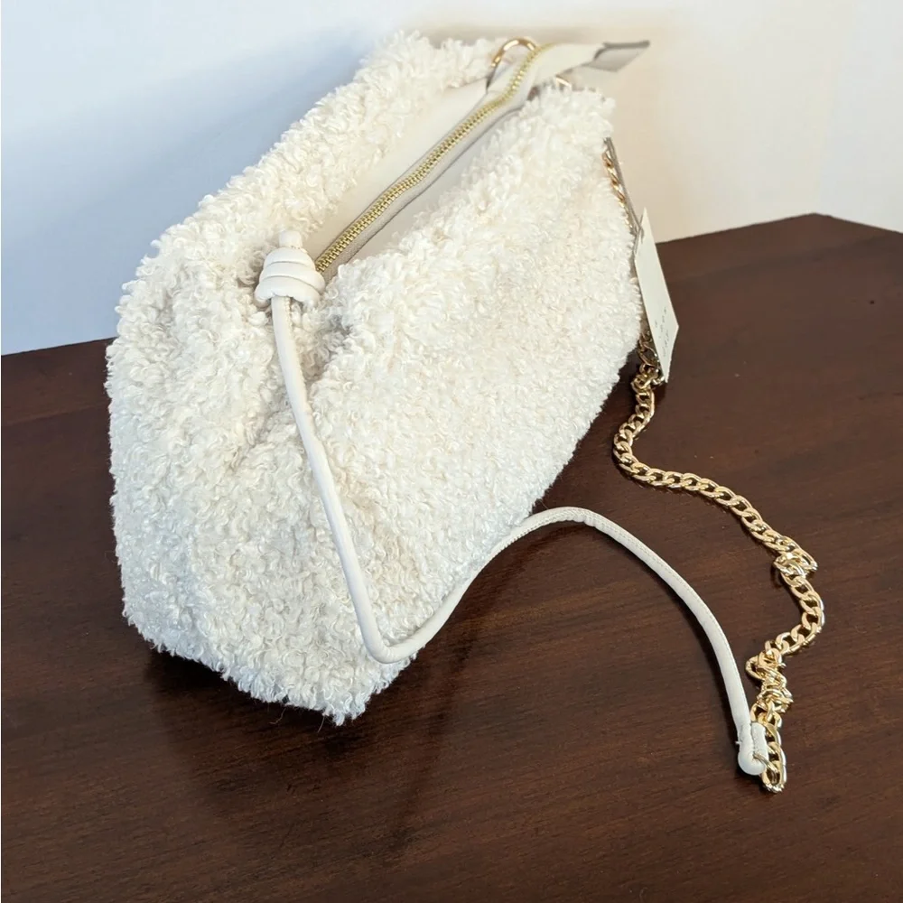 A New Day Ivory Faux Fur Clutch Crossbody Shoulder Bag - Picture 7 of 16
